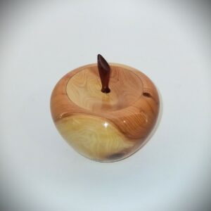 Boîtes Pomme en bois de Genévrier